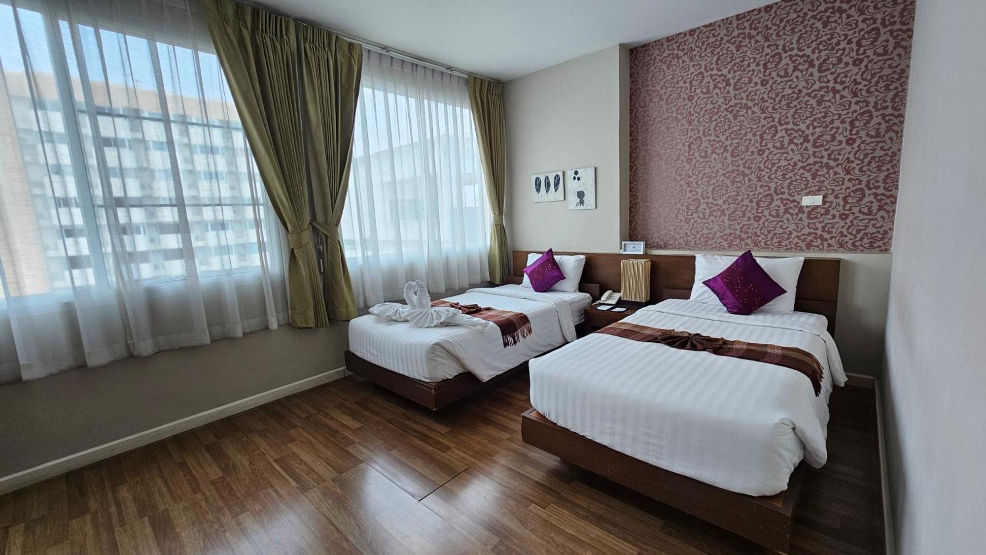 צ'יאנג מאי Baiyoke Ciao Hotel מראה חיצוני תמונה