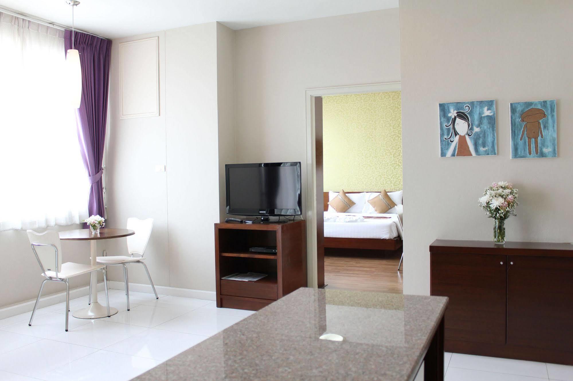 צ'יאנג מאי Baiyoke Ciao Hotel מראה חיצוני תמונה