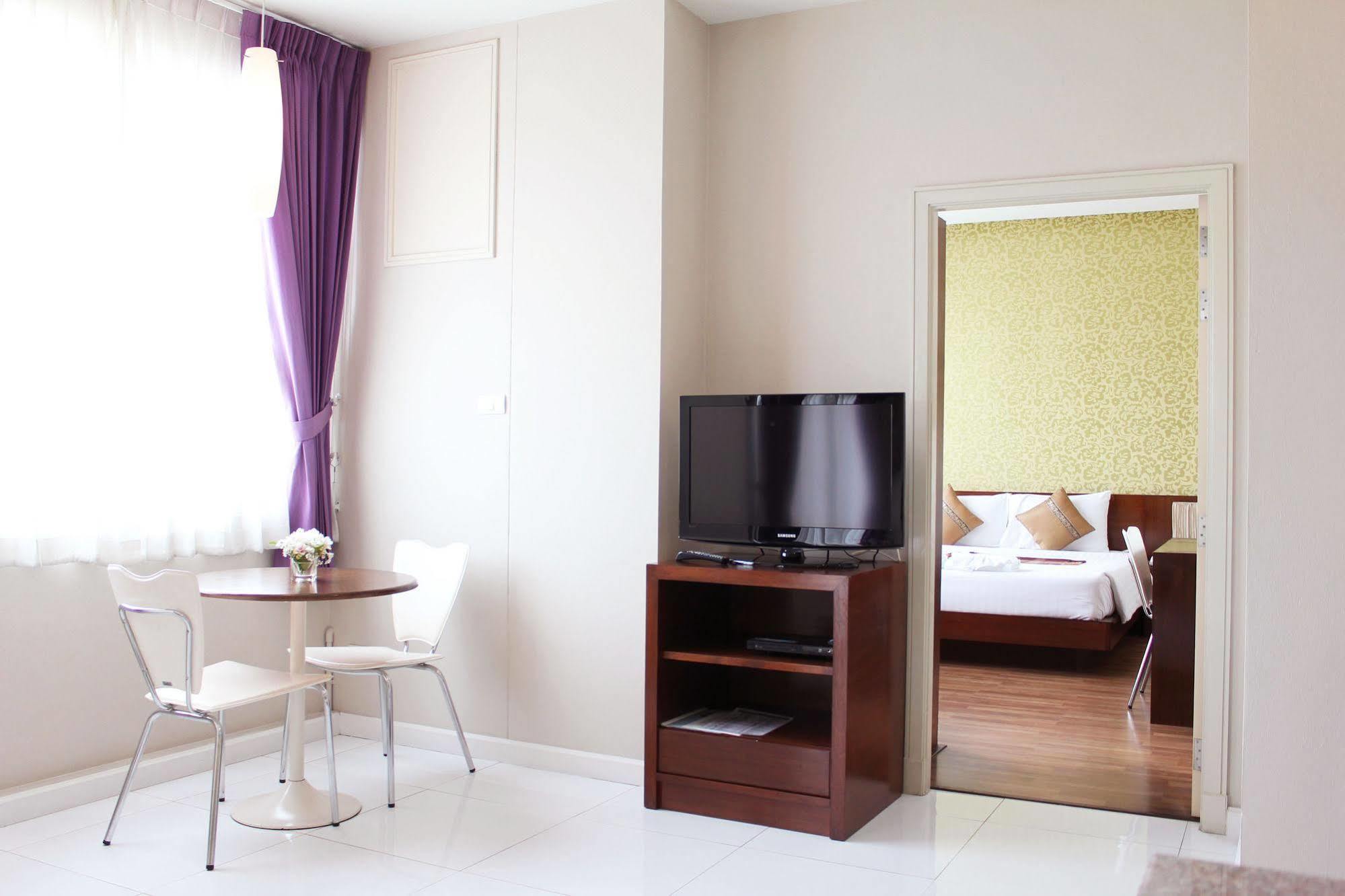 צ'יאנג מאי Baiyoke Ciao Hotel מראה חיצוני תמונה